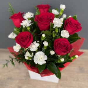 Red rose carnation flower box
